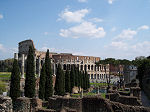 Colloseum i baggrunden set fra Forum Romanum