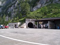 Tunnellen der frer ind til elevatoren, der gr til toppen i 1934 meters hjde