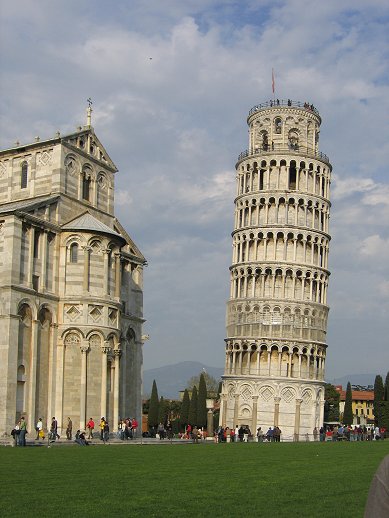 Domkirken og Det skve trn (Duomo og Torre Pendente)