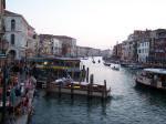 Foran Rialto broen, Venedig